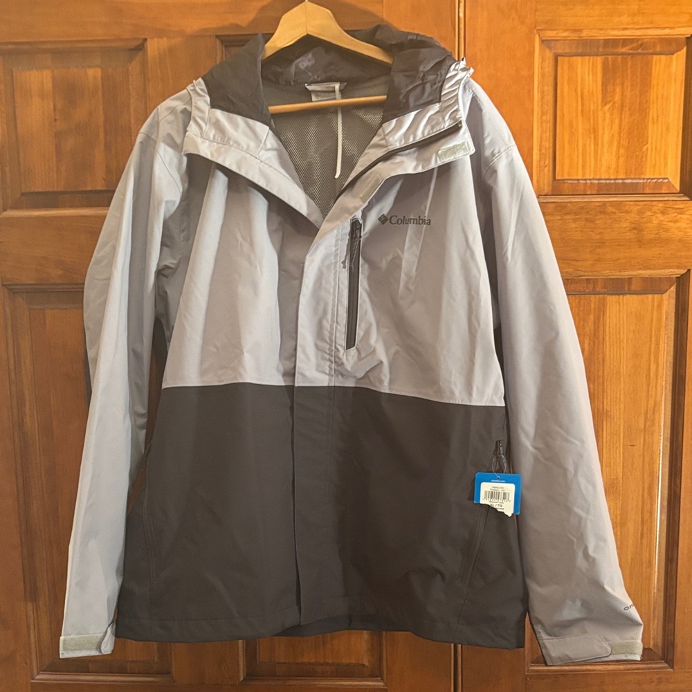 Columbia Gray and Black Ski Jacket - Picture 1 of 16